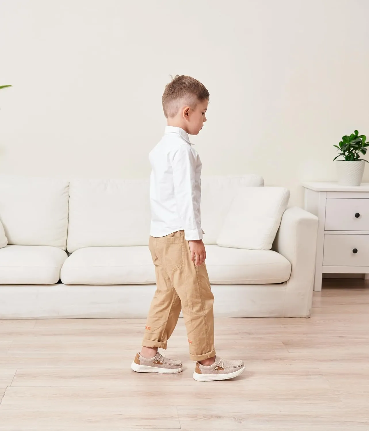 Apakowa Kids Boys Girls Loafers Slip-On Lightweight Comfortable Shoes (Toddler/Little Kid/Big Kid)