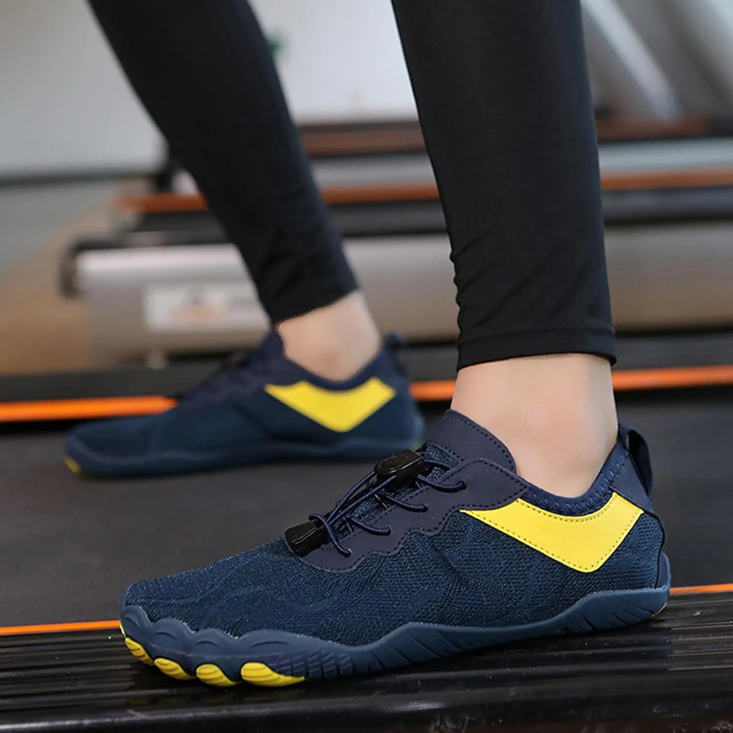 Athletic Fashion Sneakers for Men Lightweight Breathable Slip On Running Shoe Men's Breathable Barefoot Shoes