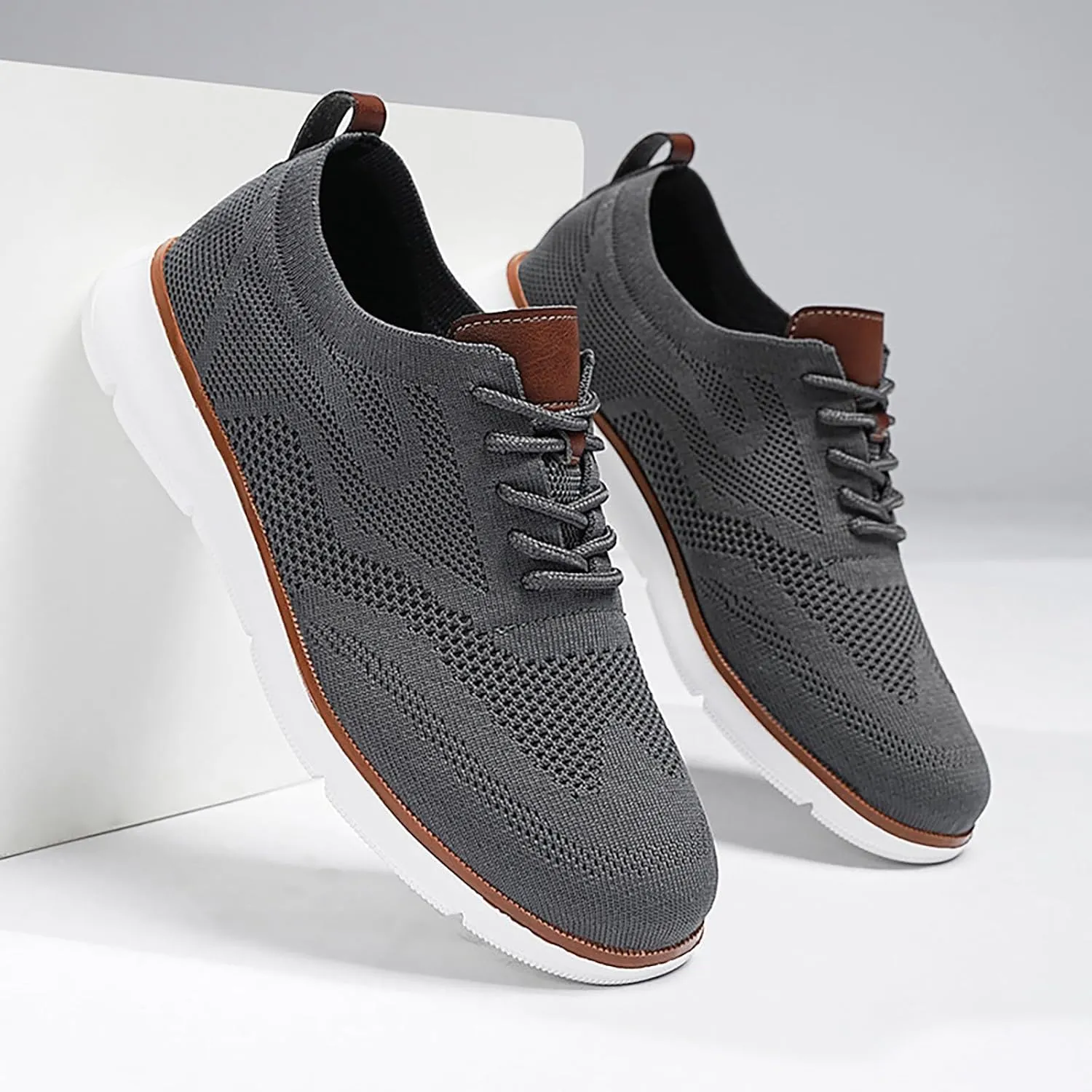 Breathable Men Running Shoes Fashion Mesh Breathable Lace up Casual Summer Comfortable Outdoor Walking Running Sneakers for Men