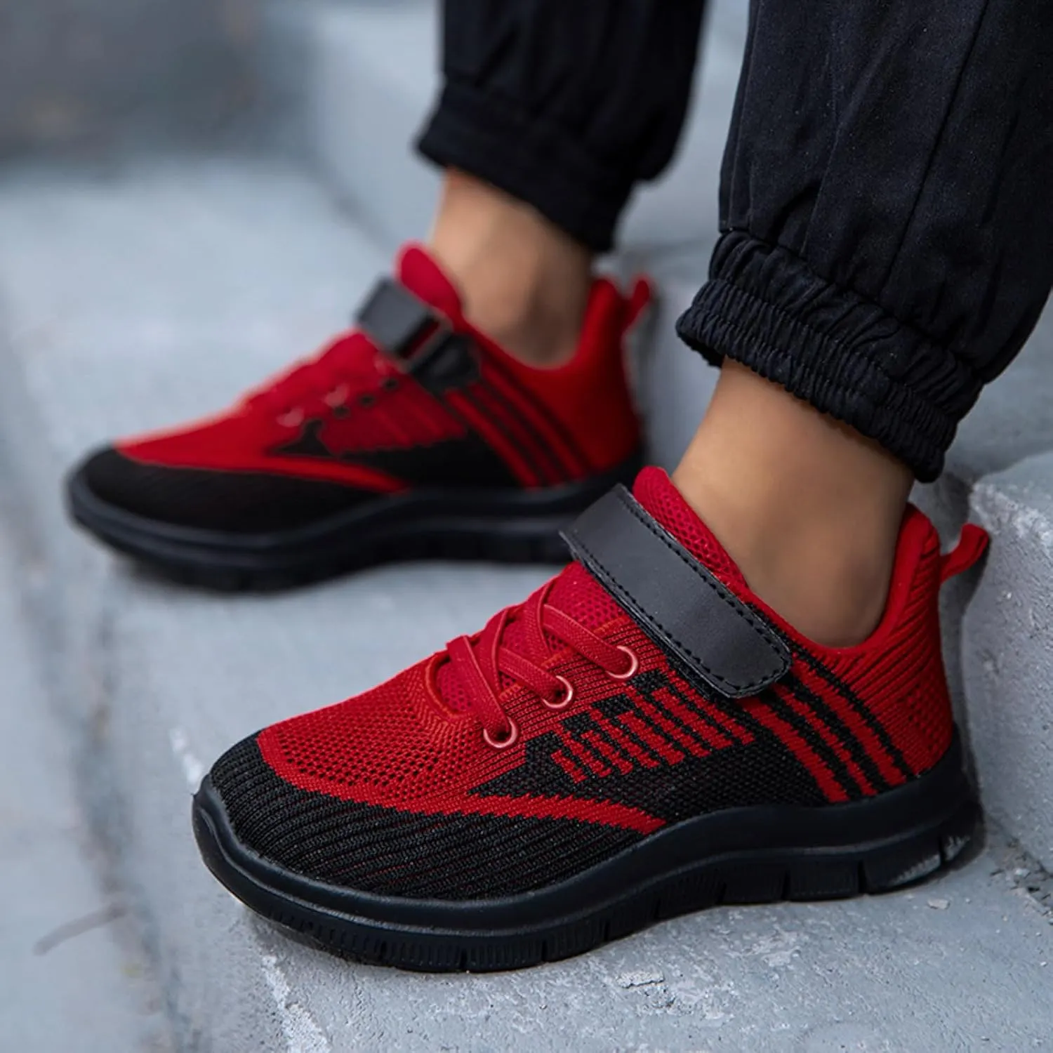 Kids Tennis Shoes for Boys Girls Lightweight Breathable Sneakers Running Athletic Shoes Slip On Fashion Running Sneakers