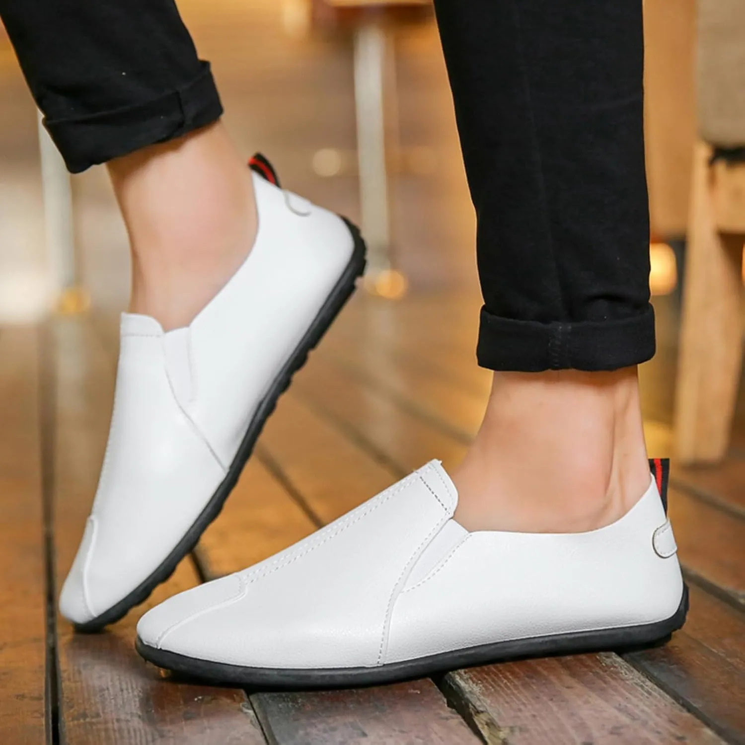 Leisure Men's Four Seasons Non Slip Flat Round Toe Breathable Slip On Lazy Leisure Shoes Athletic Shoes