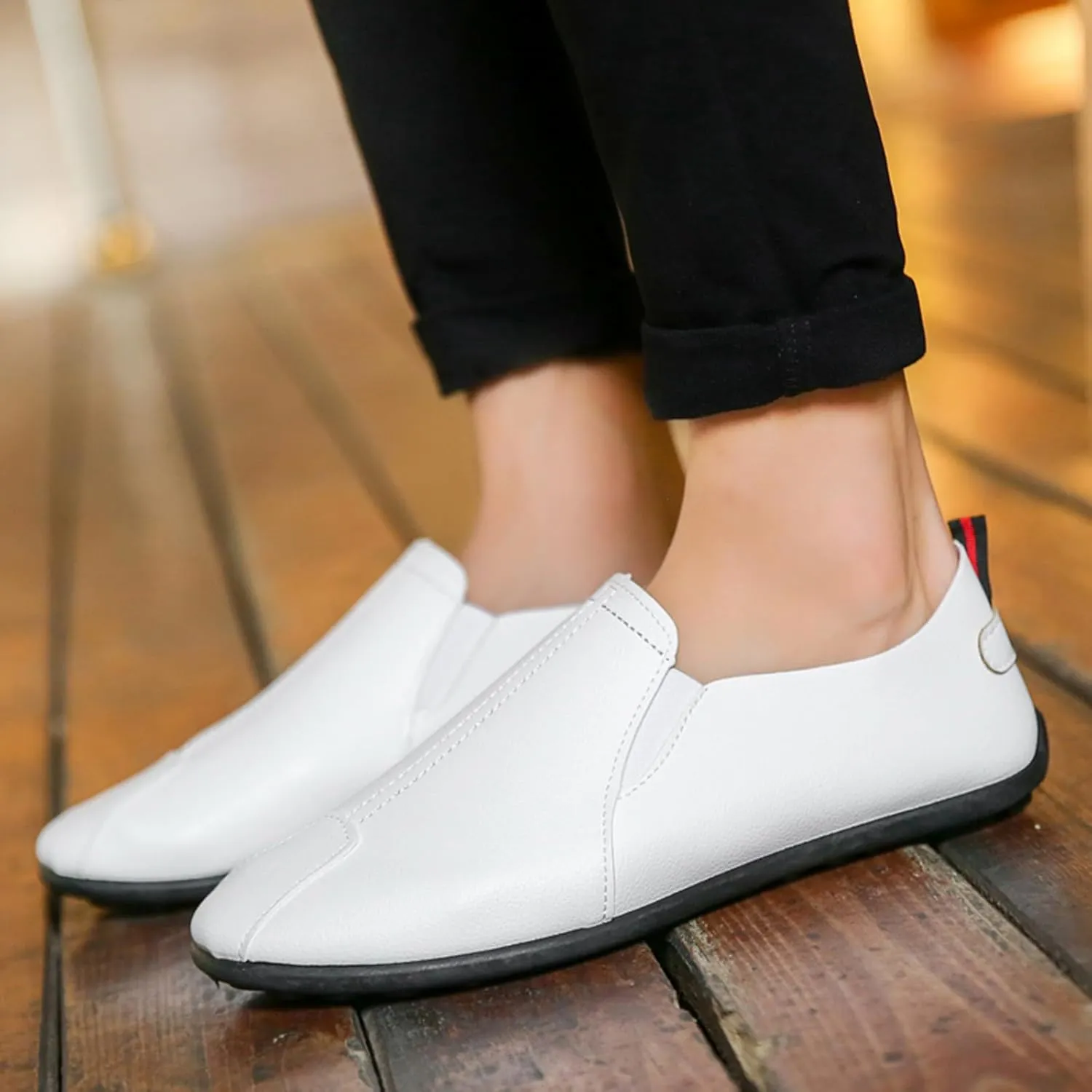 Leisure Men's Four Seasons Non Slip Flat Round Toe Breathable Slip On Lazy Leisure Shoes Athletic Shoes