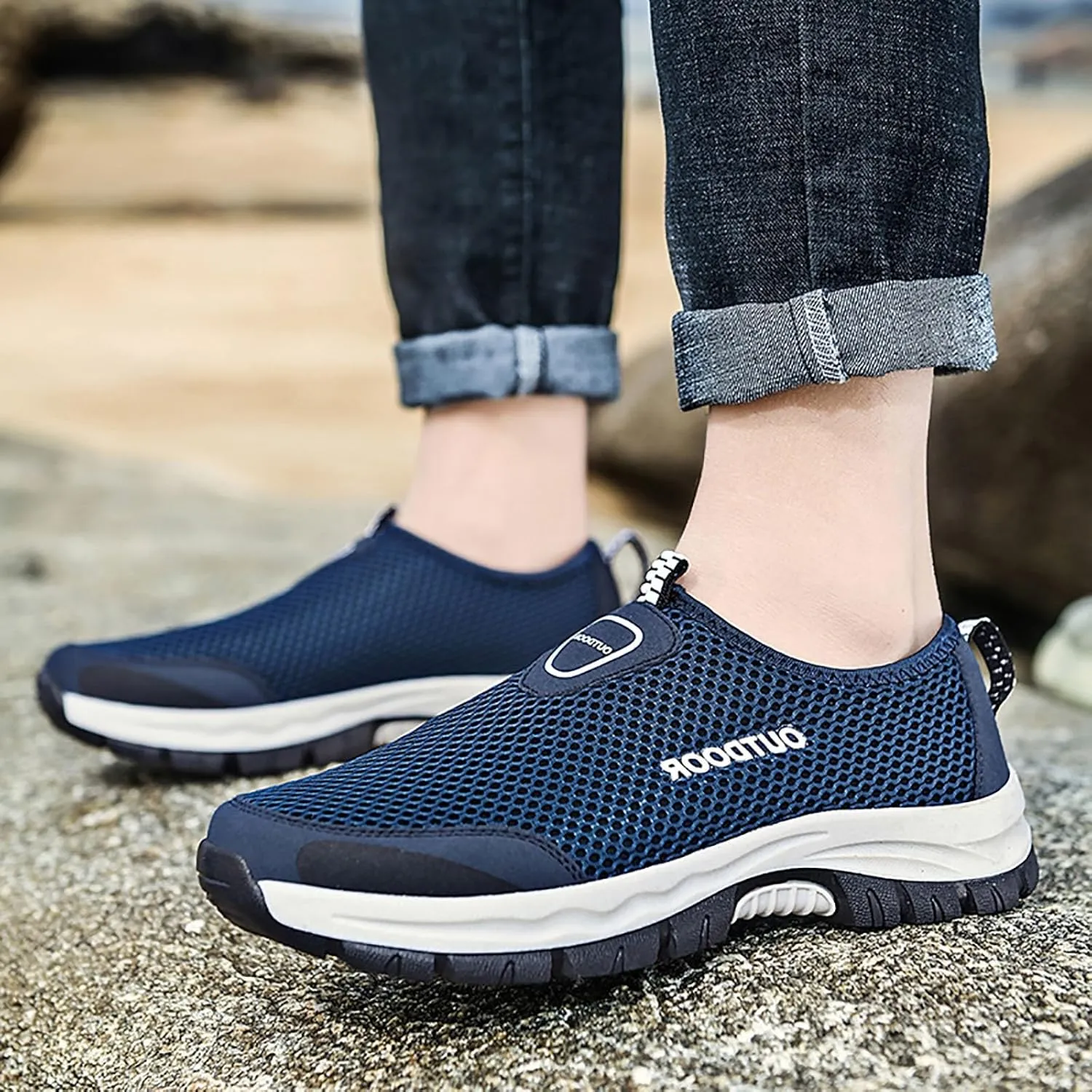 Men Shoes Comfortable Soft Sole Breathable Casual Shoes Summer Mesh Hollow Breathable Mens Casual Sneaker