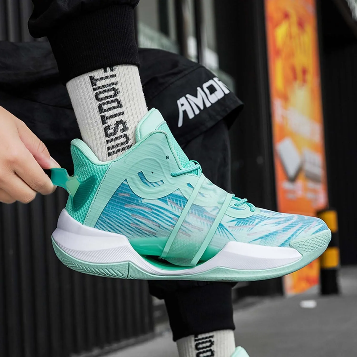 Men Women Fashion Basketball Shoes High Top Sneakers Outdoor Training Running Tennis Shoes Lightweight Comfortable Casual Sports Walking Shoes