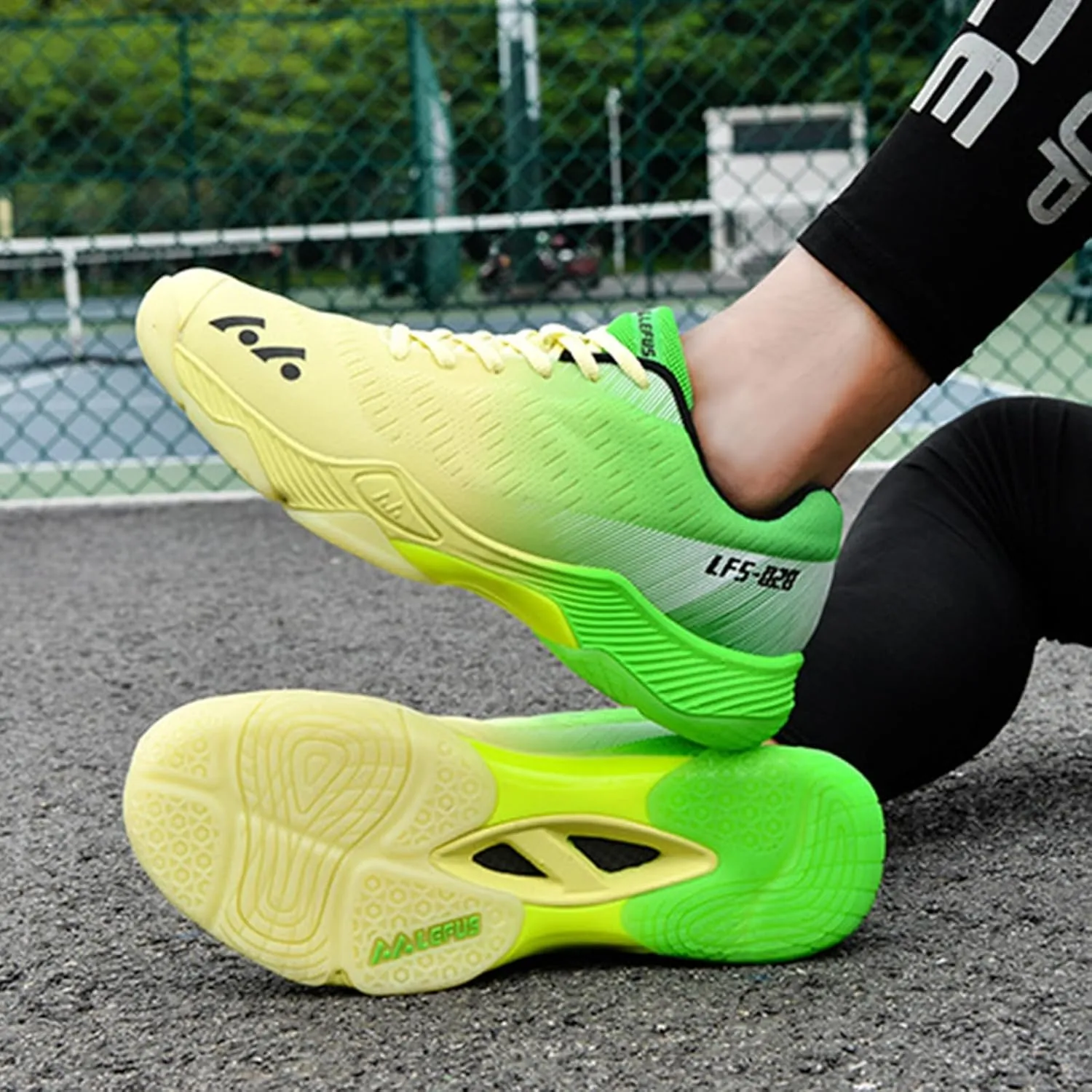 Men's Badminton Tennis Shoes Lightweight Table Tennis Volleyball Sport Trainers Anti-Slip Shock-Absorbing Pickleball Squash Sneakers