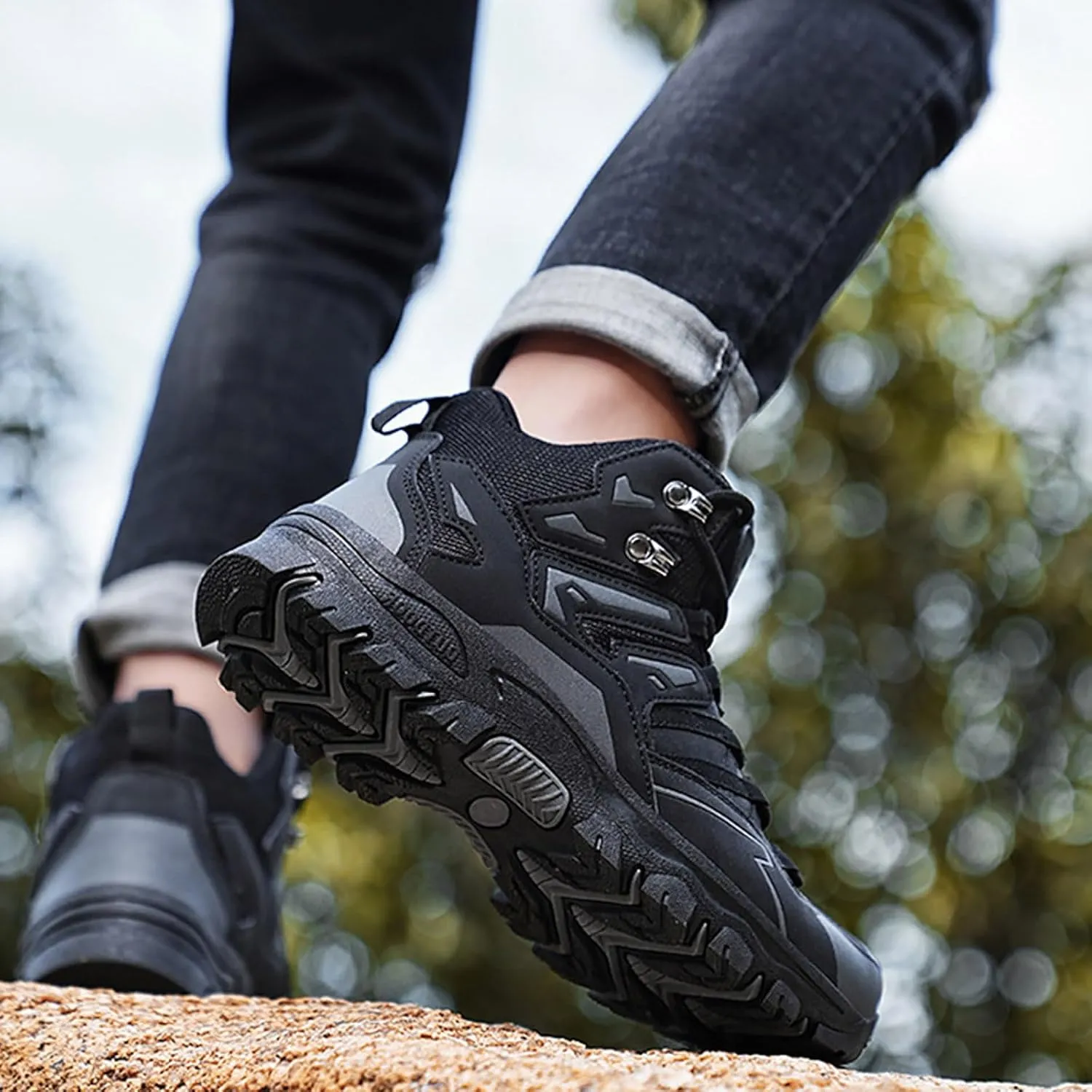 Men's Breathable Barefoot Shoes Breathable Casual Comfortable Walking Sneaker Men's Comfortable Diabetic Shoes