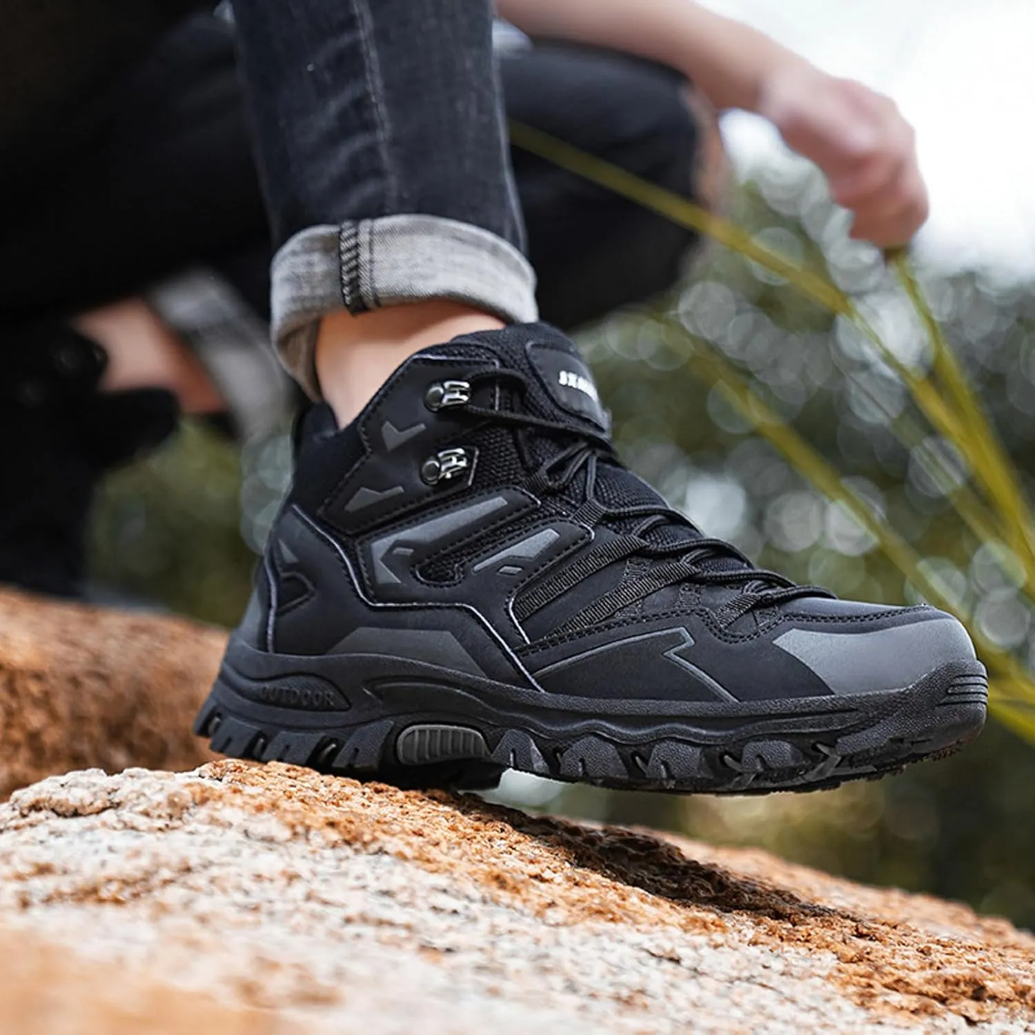 Men's Breathable Barefoot Shoes Breathable Casual Comfortable Walking Sneaker Men's Comfortable Diabetic Shoes