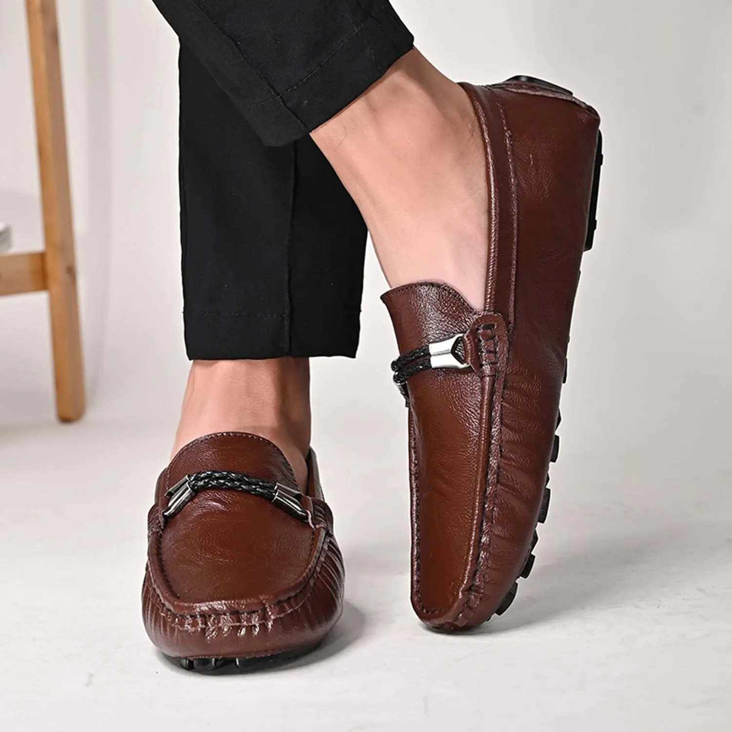 Men's Fashion Classic Lightweight Casual Shoes Hand Sewn Anti Slip Wear-Resistant Oxford Shoes Lightweight Soft Casual Cowhide Shoes Black