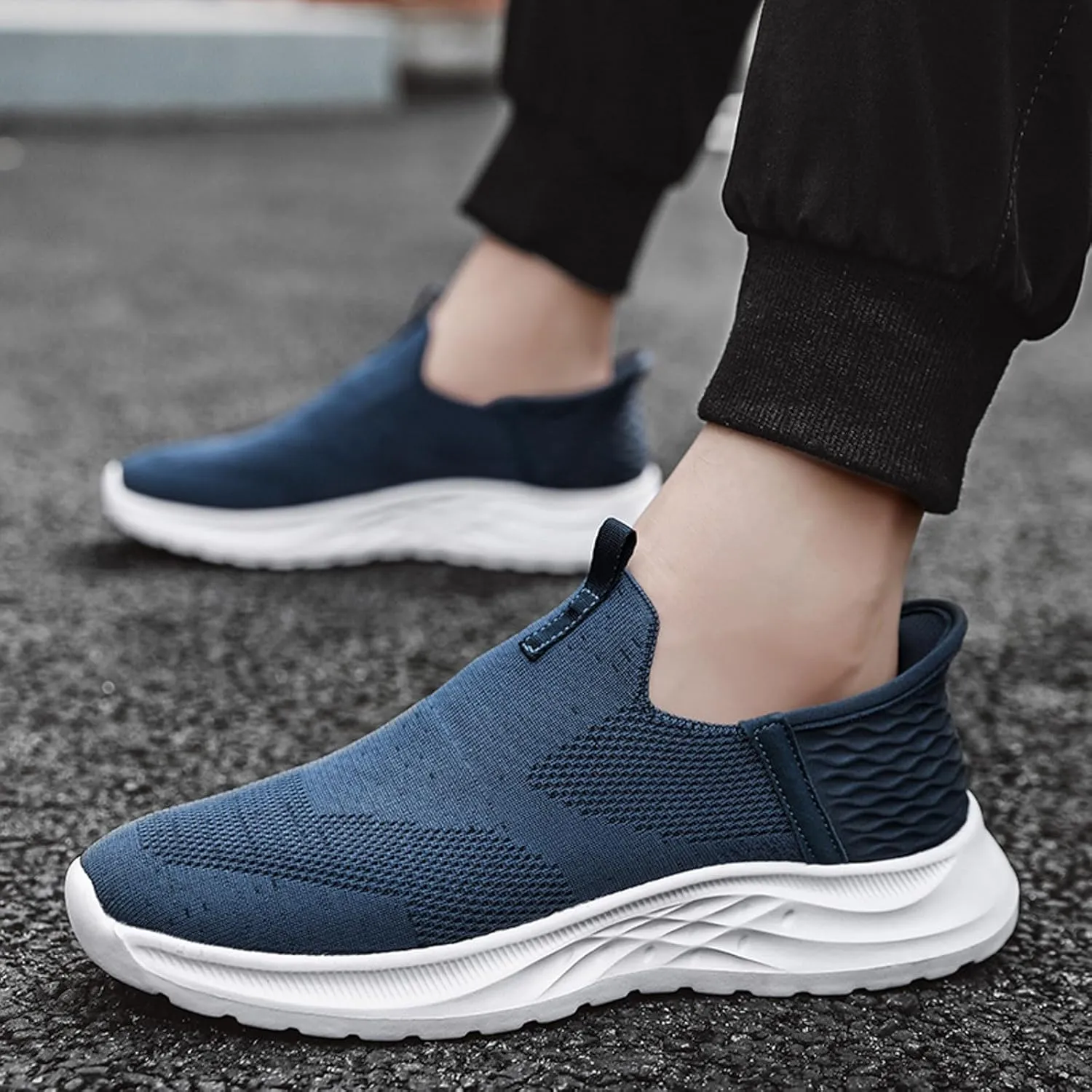 Men's Fashion Sneakers Men Casual Sports Shoes Fashionable New Pattern Simple Solid Color Lightweight Comfortable All