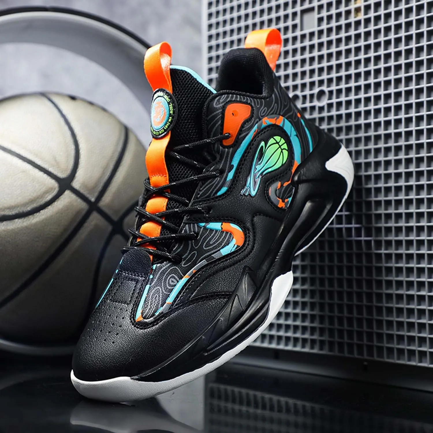 Men's High-Top Basketball Shoe Outdoor Athletic Running Sneakers Outdoor Trainers Non-Slip Lightweight Cushioning Workout Sport Shoes