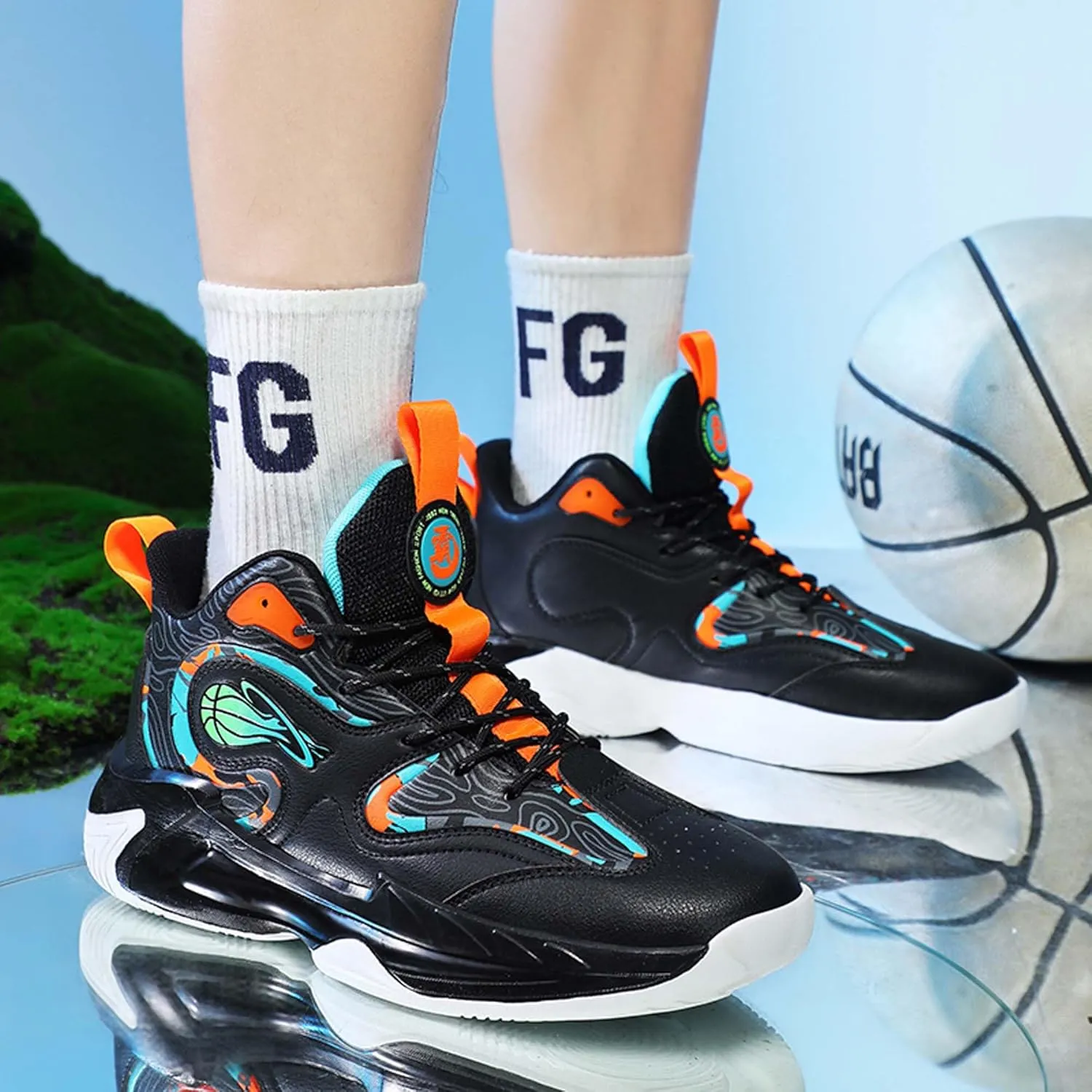 Men's High-Top Basketball Shoe Outdoor Athletic Running Sneakers Outdoor Trainers Non-Slip Lightweight Cushioning Workout Sport Shoes