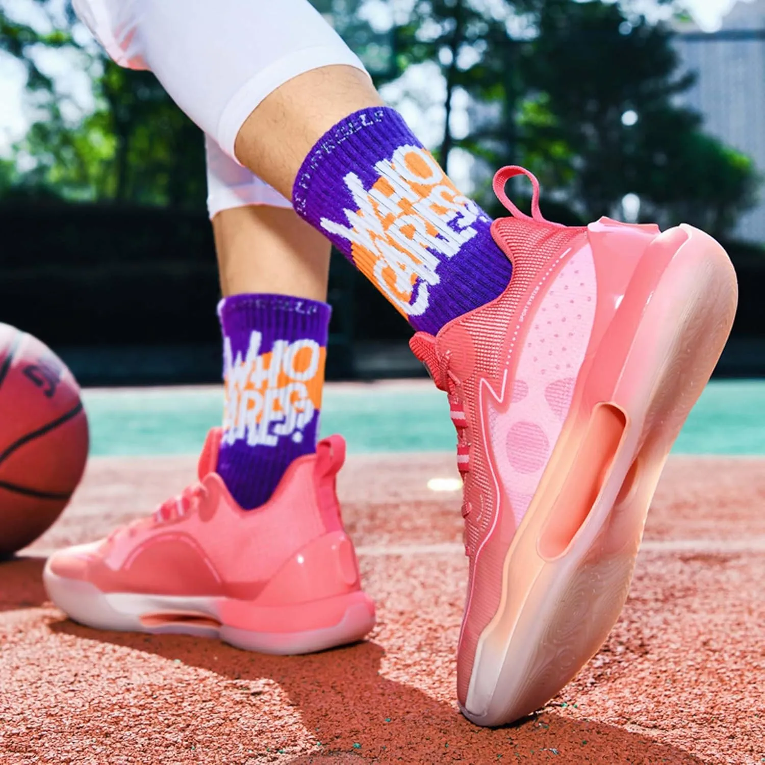 Men's High Top Basketball Shoes Teenagers High Top Running Sneakers Breathable Anti-Slip Outdoor Training Shoes Women's Lightweight Rebound Fitness Basketball Tennis Sneakers