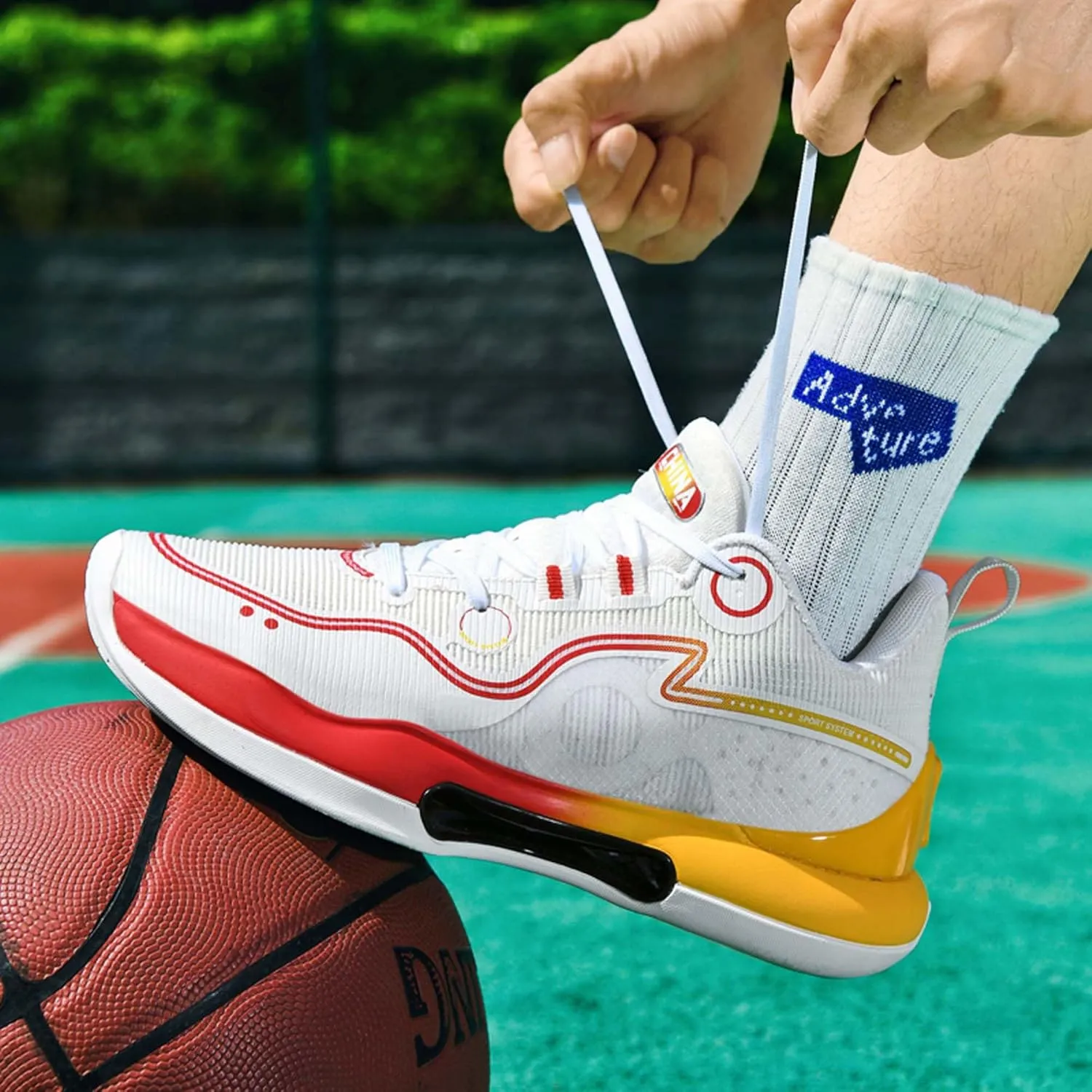 Men's High Top Basketball Shoes Teenagers High Top Running Sneakers Breathable Anti-Slip Outdoor Training Shoes Women's Lightweight Rebound Fitness Basketball Tennis Sneakers