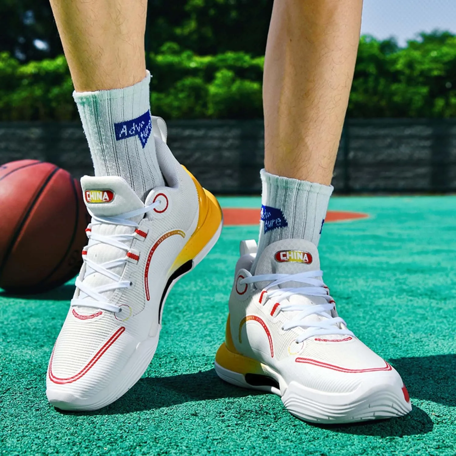 Men's High Top Basketball Shoes Teenagers High Top Running Sneakers Breathable Anti-Slip Outdoor Training Shoes Women's Lightweight Rebound Fitness Basketball Tennis Sneakers