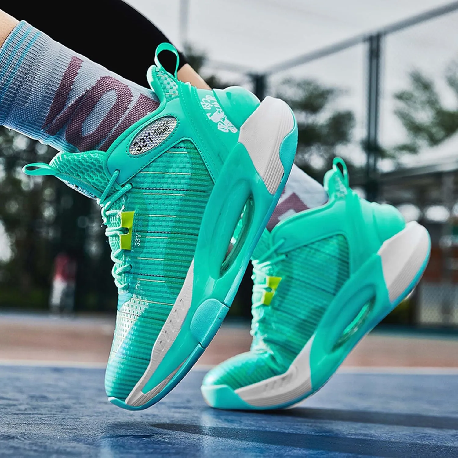 Men's High Top Basketball Shoes Teenagers Professional Non-Slip Training Running Shoes Women's Outdoor Fashion Sneakers Breathable Outdoor Casual Walking Sneakers