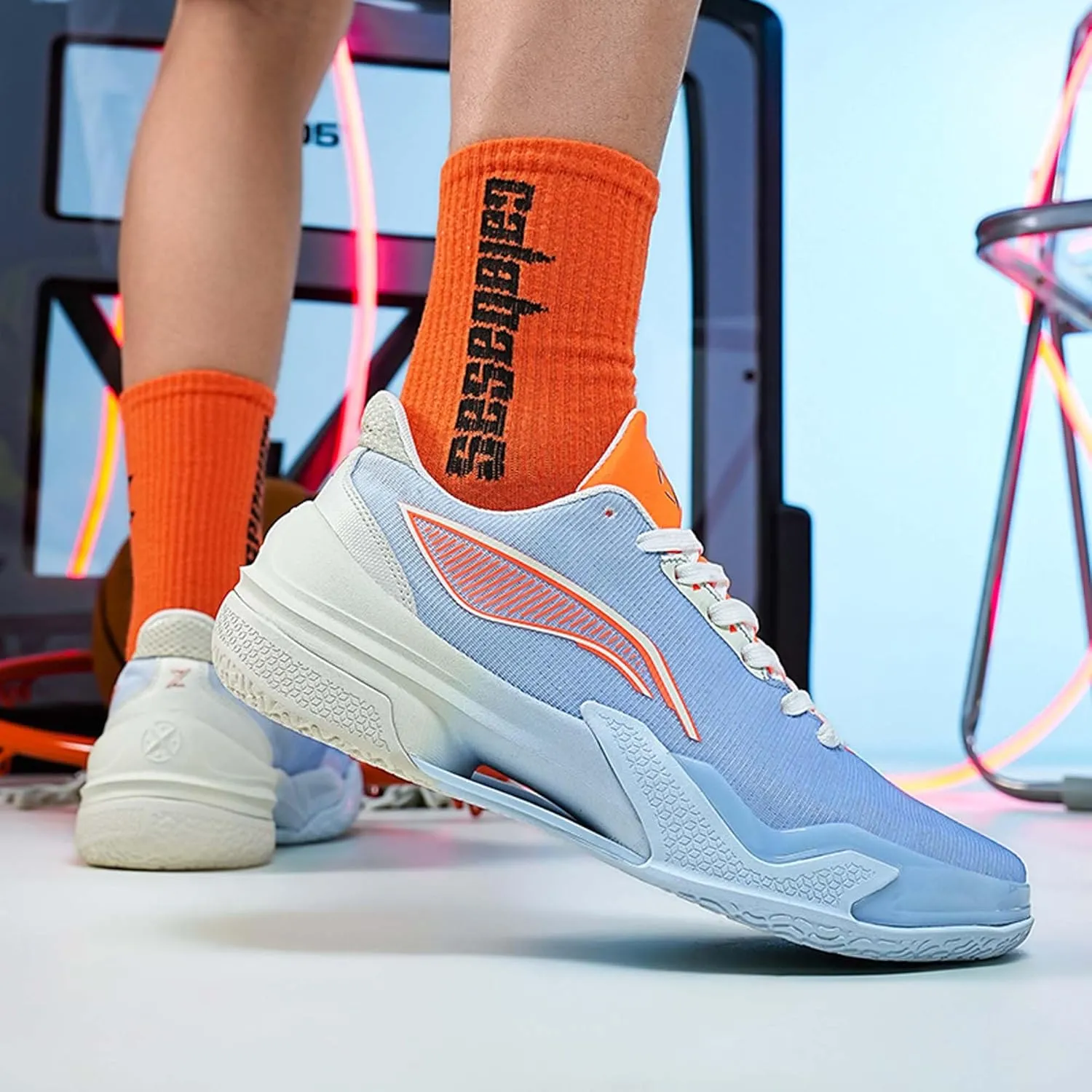 Men's Lace-up Basketball Shoes Anti-Slip Breathable Running Shoes Women's High Top Basketball Shoes Youth Outdoor Sports Basketball Shoes Fashion Sneakers