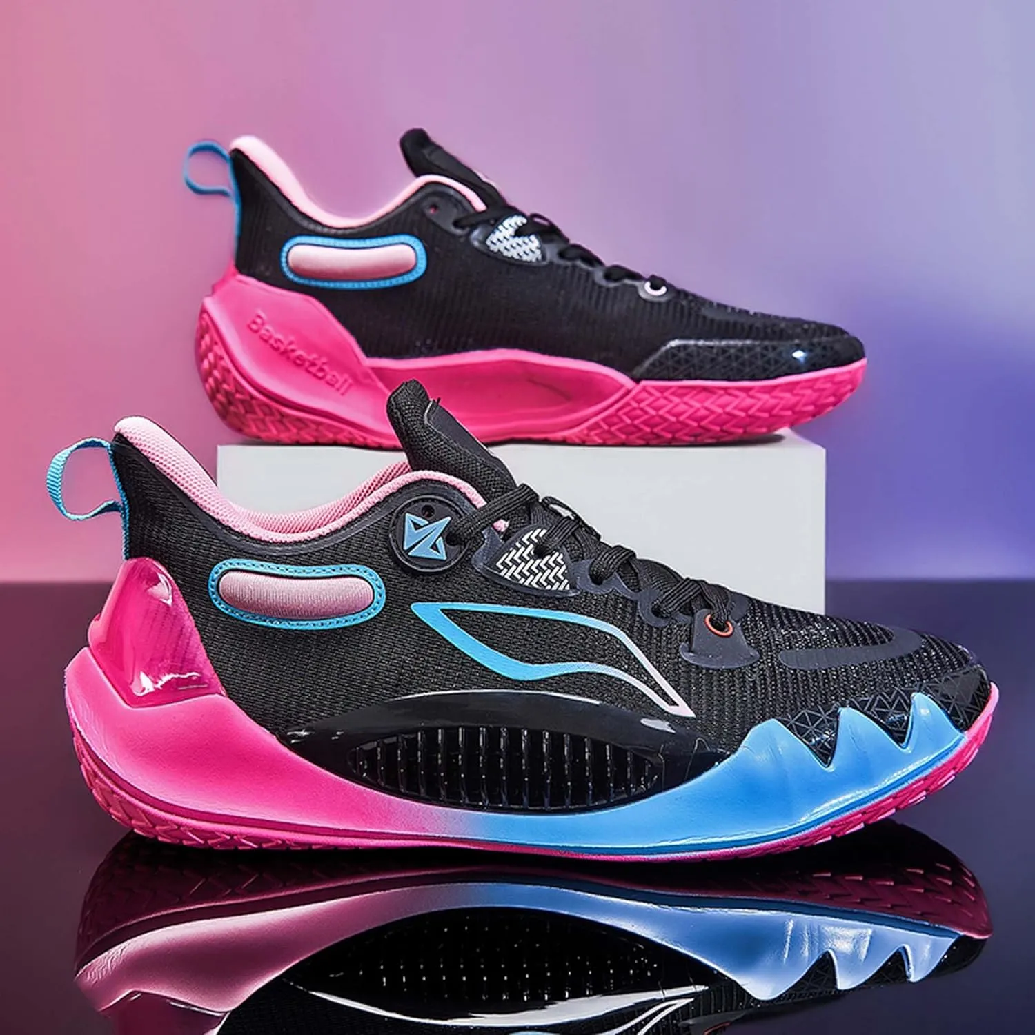 Men's Lace-up Basketball Shoes Anti-Slip Breathable Running Shoes Women's High Top Basketball Shoes Youth Outdoor Sports Basketball Shoes Fashion Sneakers
