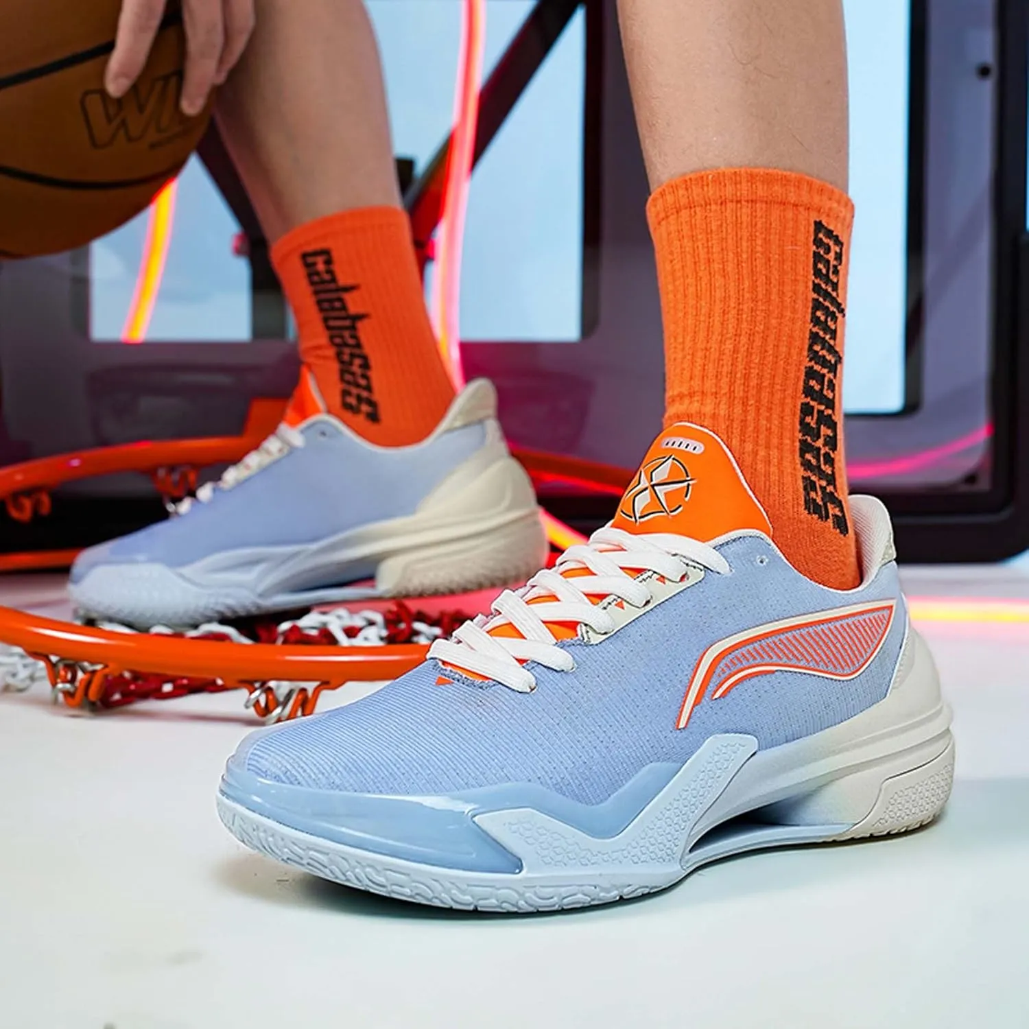 Men's Lace-up Basketball Shoes Anti-Slip Breathable Running Shoes Women's High Top Basketball Shoes Youth Outdoor Sports Basketball Shoes Fashion Sneakers