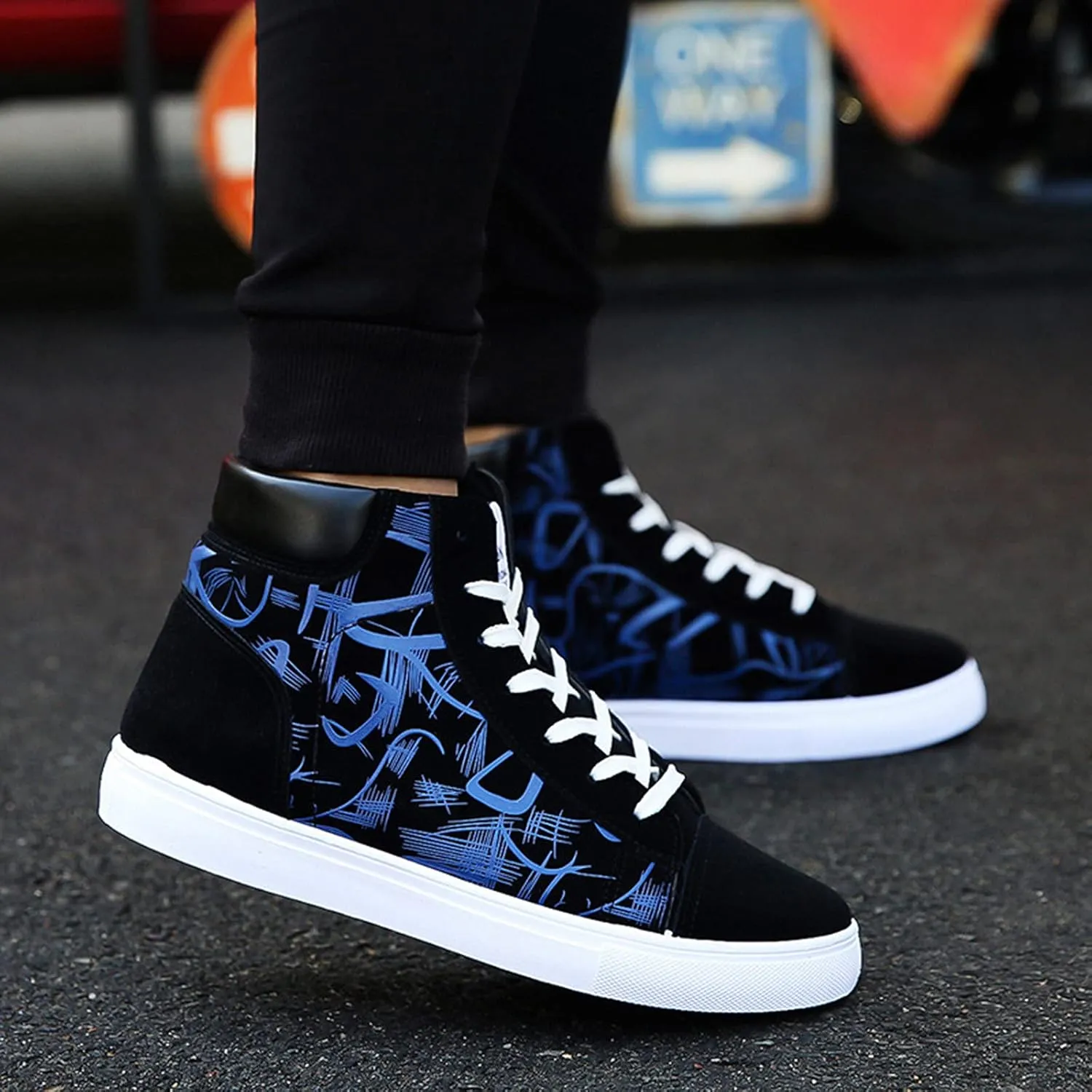 Men's Non Slip Barefoot Minimalist Shoes Comfortable Breathable Slip on Sneaker Convenient Elderly Slip on Shoes