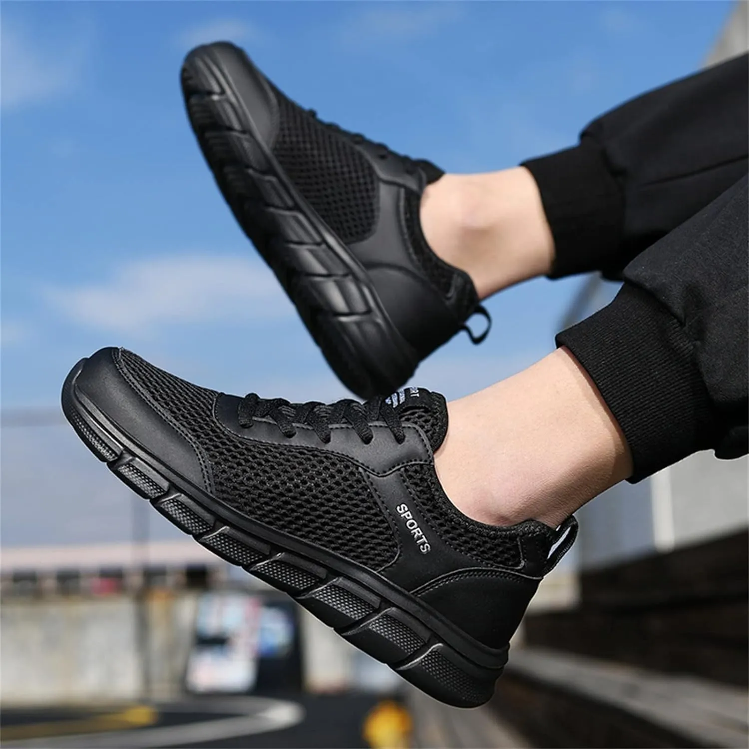 Men's Non Slip Tennis Sneakers Lightweight Breathable Walking Shoe Gym Tennis Athletic Fashion Sneakers for Men