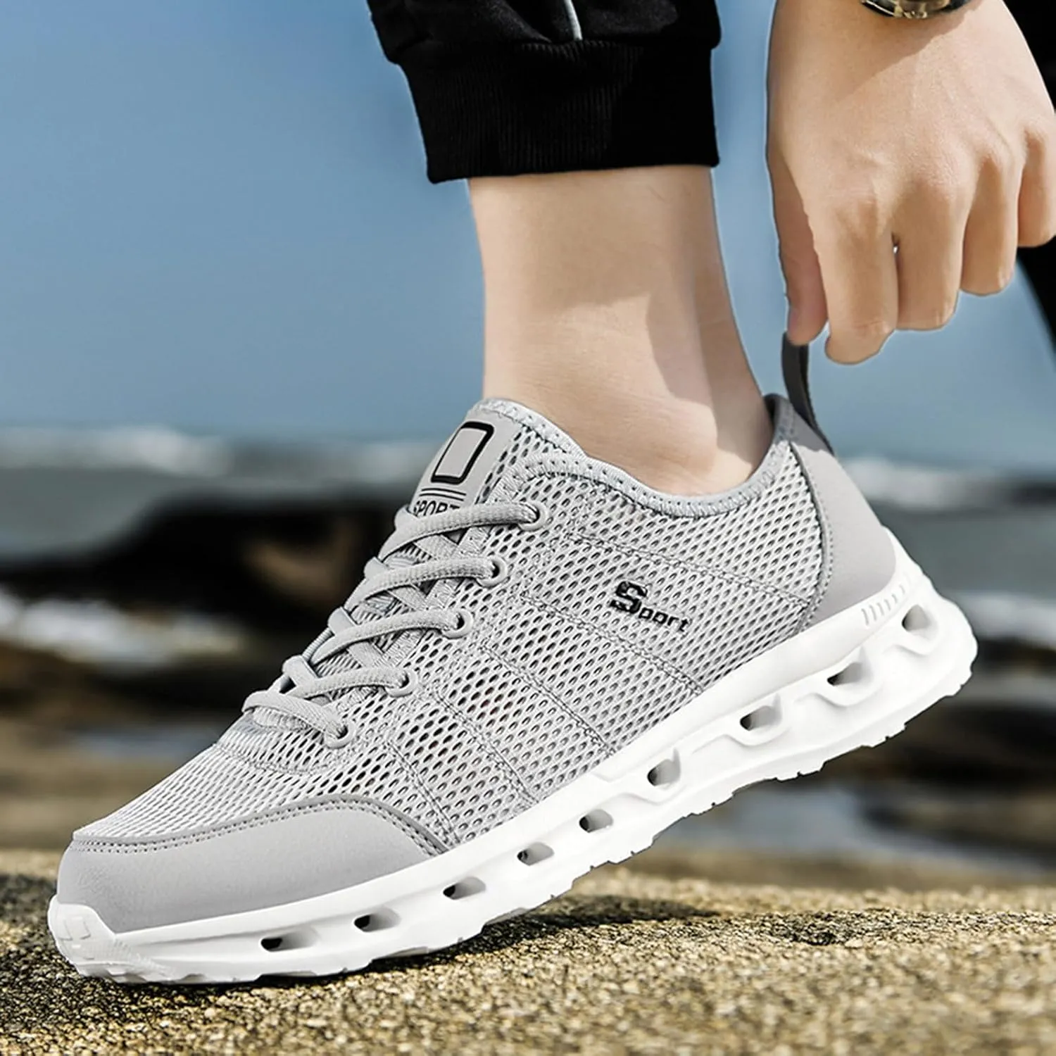 Men's Non Slip Tennis Sneakers Lightweight Breathable Walking Shoe Gym Tennis Breathable Lace Up Shoes for Men