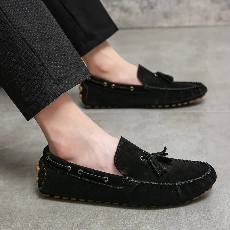 Men's Suede Loafers with Tassels - Solid Color Round Toe Driving Shoes, Comfortable Slip-Resistant Slip-Ons with Flat Heel for Outdoor Wear