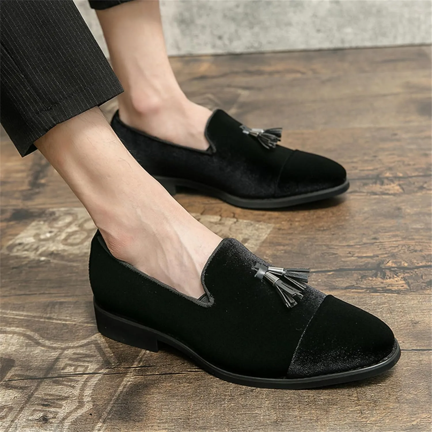 Men's Suede Tassels Slip on Dress Loafers Fashion Low-Top Penny Flats Smoking Shoes for Business Wedding Party Formal