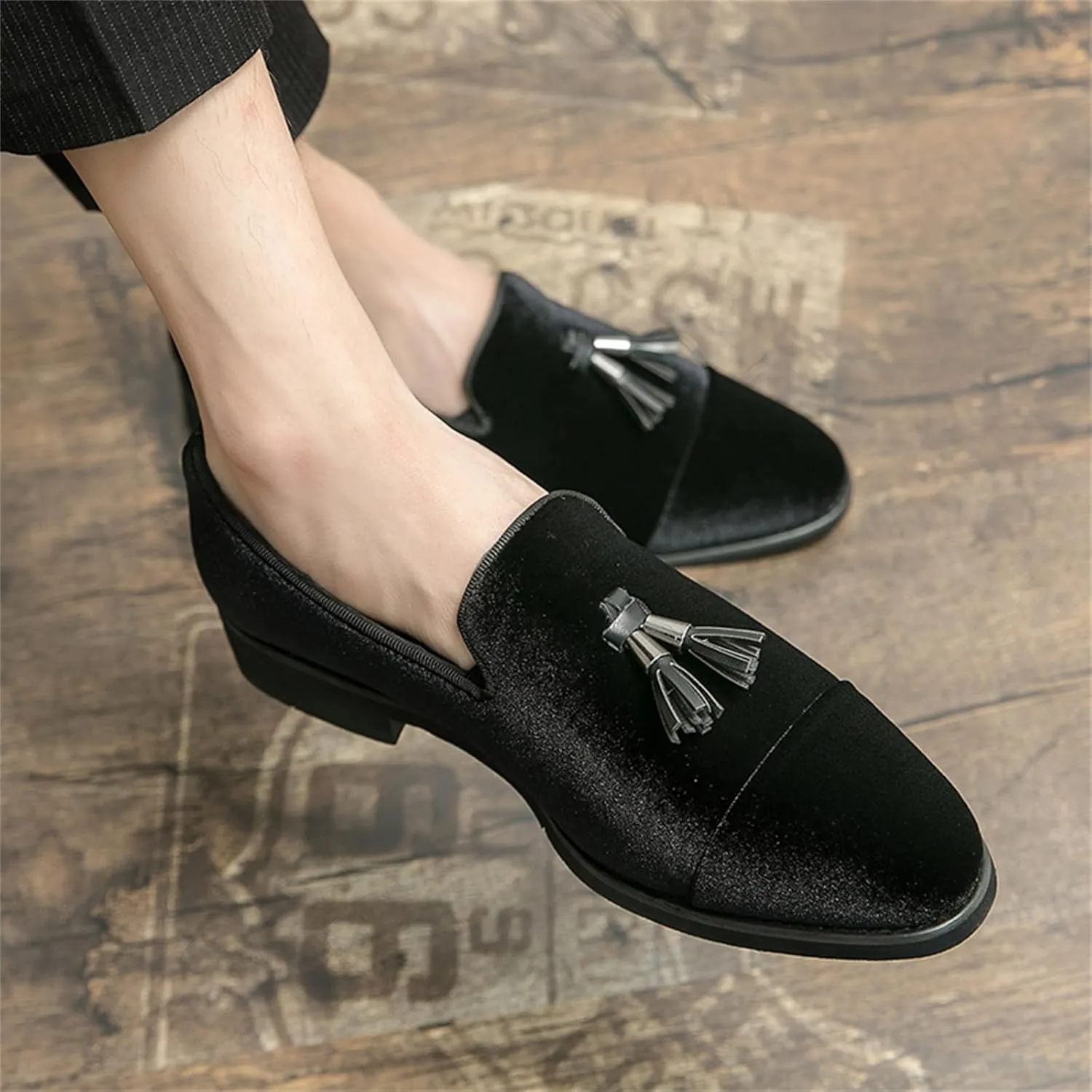 Men's Suede Tassels Slip on Dress Loafers Fashion Low-Top Penny Flats Smoking Shoes for Business Wedding Party Formal