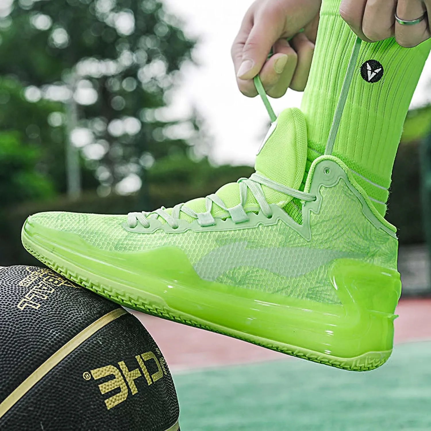 Men's Women's High Top Basketball Shoes Breathable Fashion Sports Running Shoes Anti-Slip Lightweight High Top Sneakers Outdoor Anti-Slip Training Tennis Shoes
