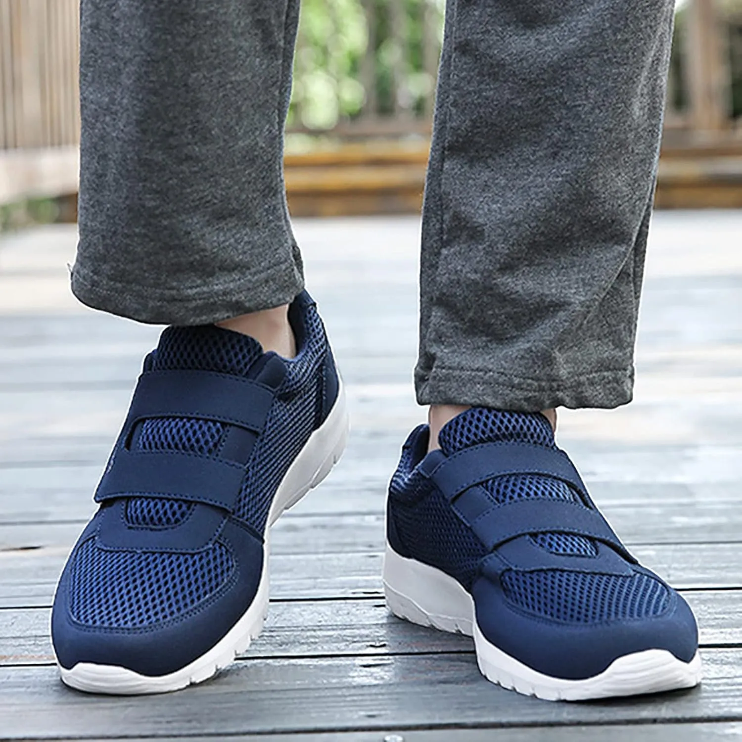 Mesh Breathable Men's Sports Shoes Lightweight Lightweight Sneakers Slip on Mens Fashion Running Shoes Casual Breathable Sport Shoe with Arch Support