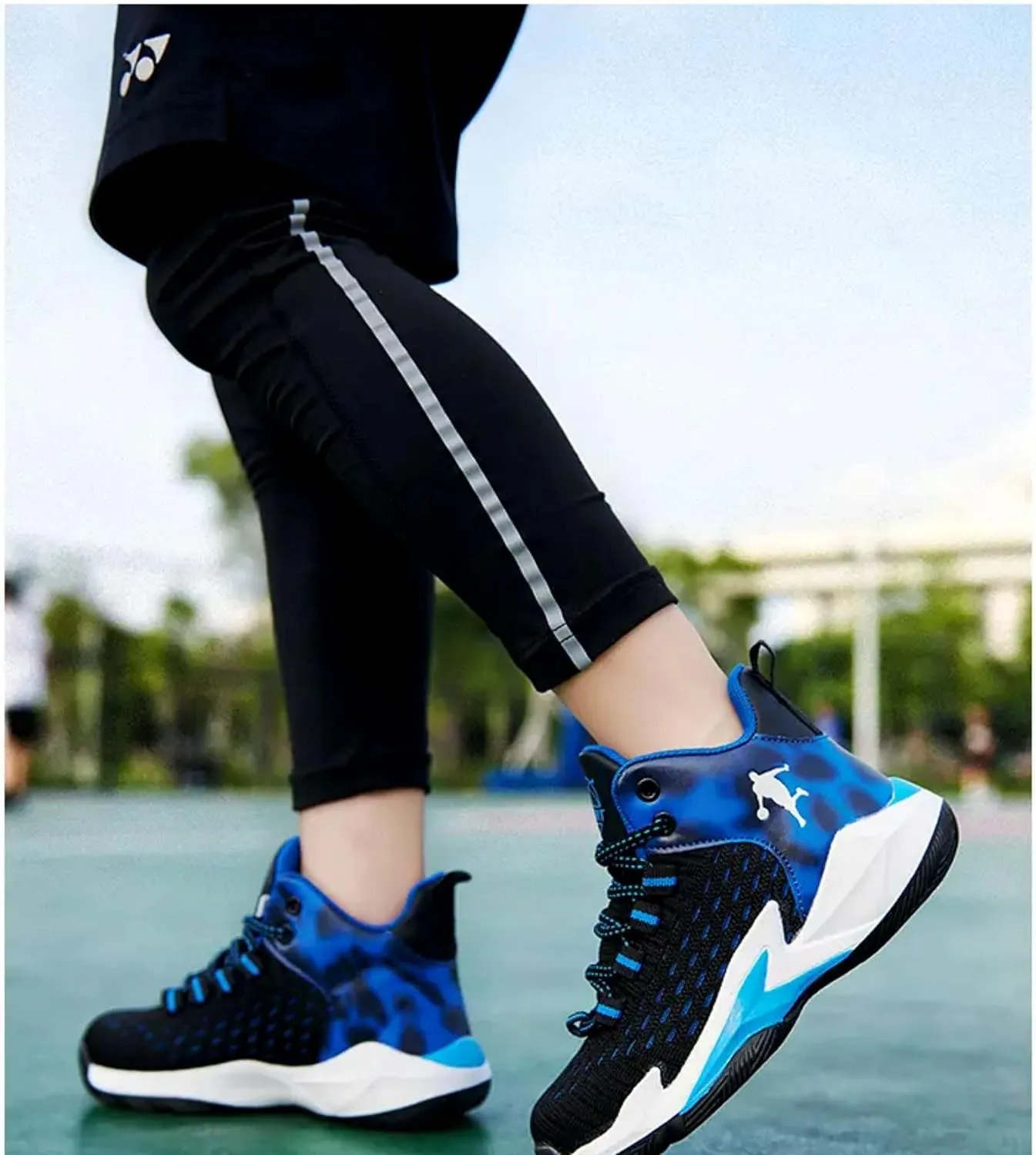 New Breathable net Basketball Shoes