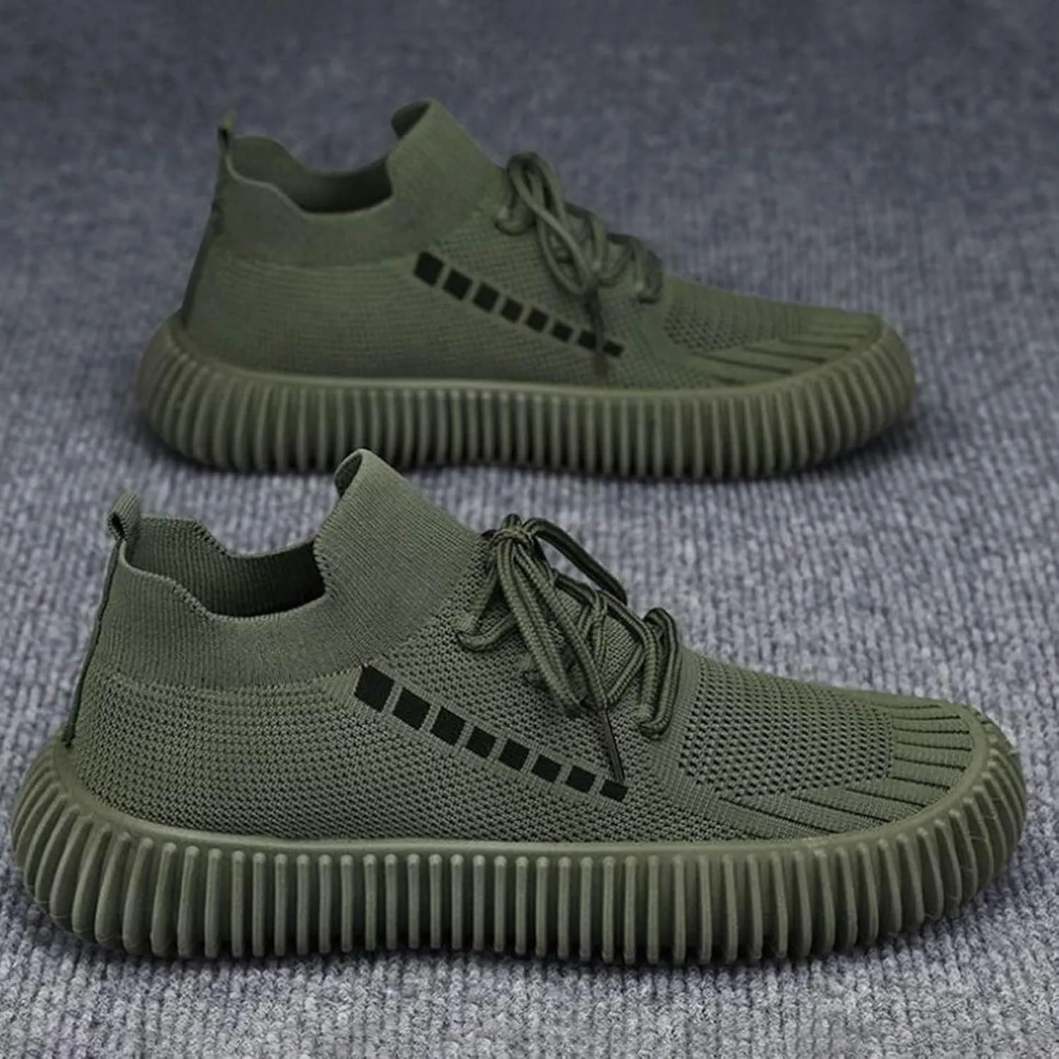 Outdoor Jogging Sneakers for Men Lightweight Breathable Slip On Running Shoe Men's Sport Breathable Mesh Shoes