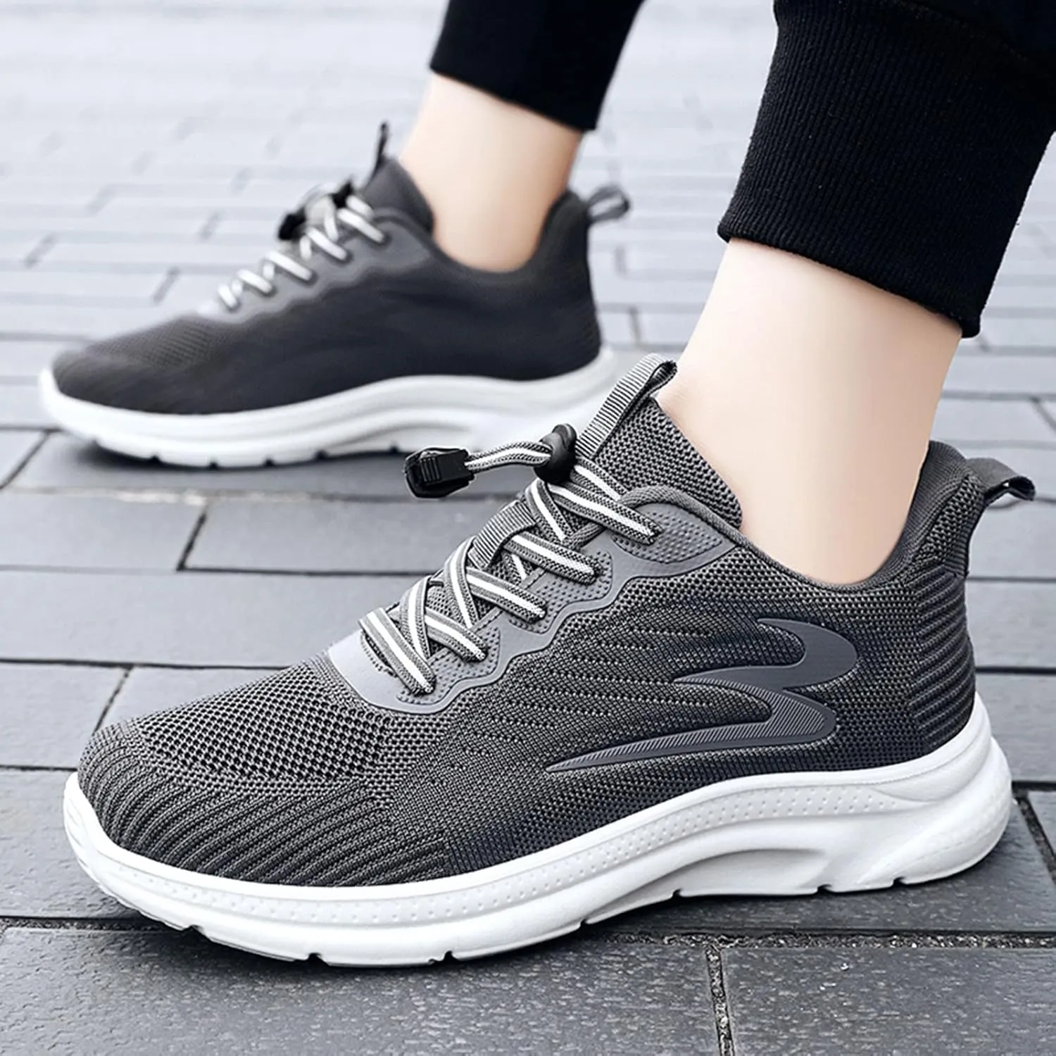 Shoe Made with Natural Materials Fashion Summer and Men Shoes Fly Woven Mesh Breathable Elastic Band Casual Easy to Wear
