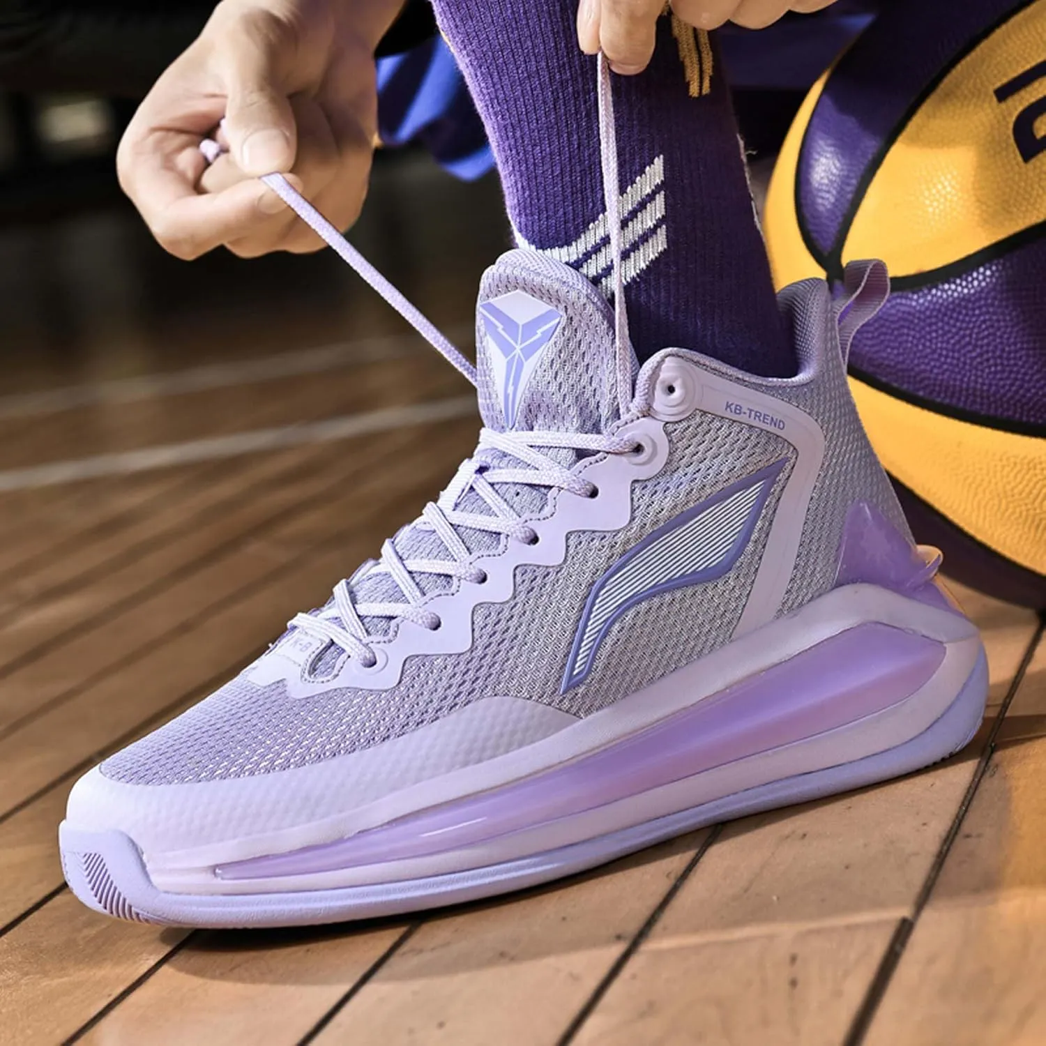 Unisex Basketball Shoes Fashion High Top Sneakers Indoor or Outdoor Training Match Shoes Outdoor Casual Sports Walking Shoes