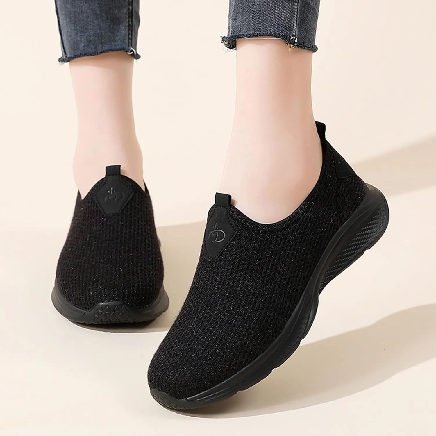 Women Lightweight Slip On Shoes Casual Comfortable Walking Sneakers Canvas Flats Non Slip Breathable Loafers