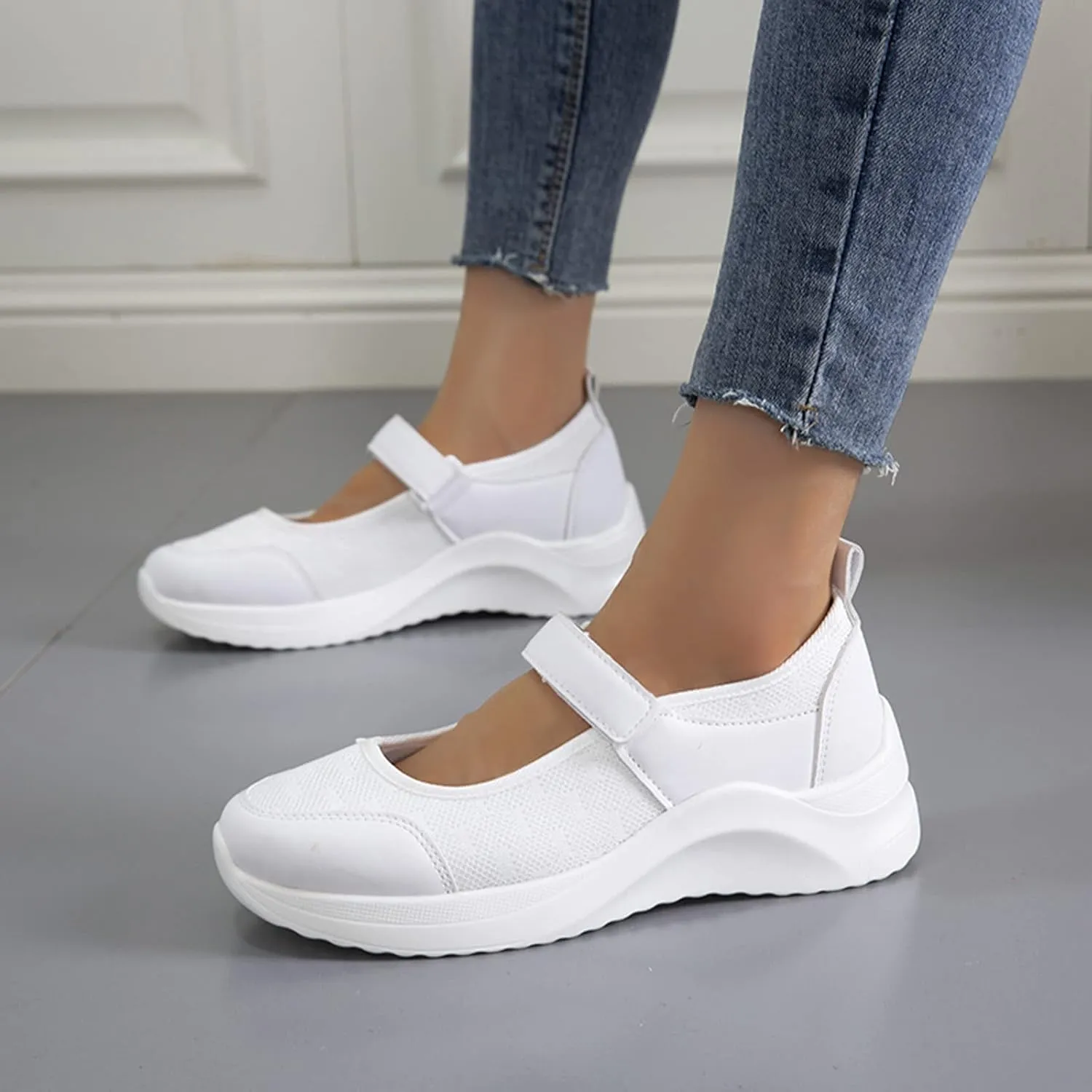 Women Slip On Casual Sneakers Comfortable Walking Shoes Lightweight Canvas Flats Non Slip Breathable Loafers