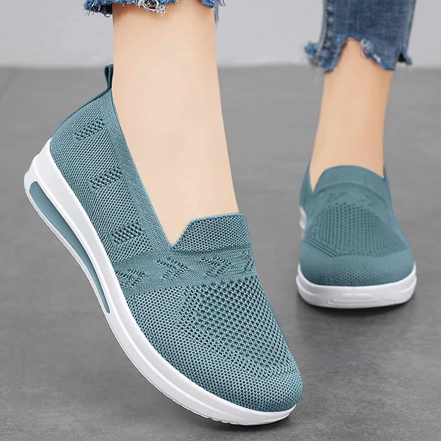 Women's Cushion Sneakers Breathable Lightweight Mesh Hiking Shoes Low Top Slip On Tennis Shoes for Women