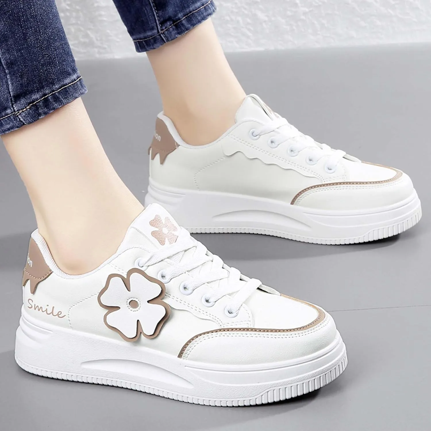 Women's Fashion Flower Flat Sports Skateboarding Shoes Anti Slip Shock Absorbing Tennis Shoes Ultra Light Breathable Casual Walking Shoes