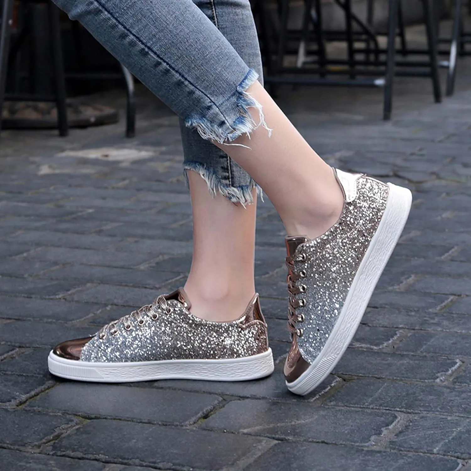 Women's Fashionable Colorful Sports Skateboard Shoes Anti Slip Shock-Absorbing Tennis Shoes Ultra Light Breathable Casual Walking Shoes