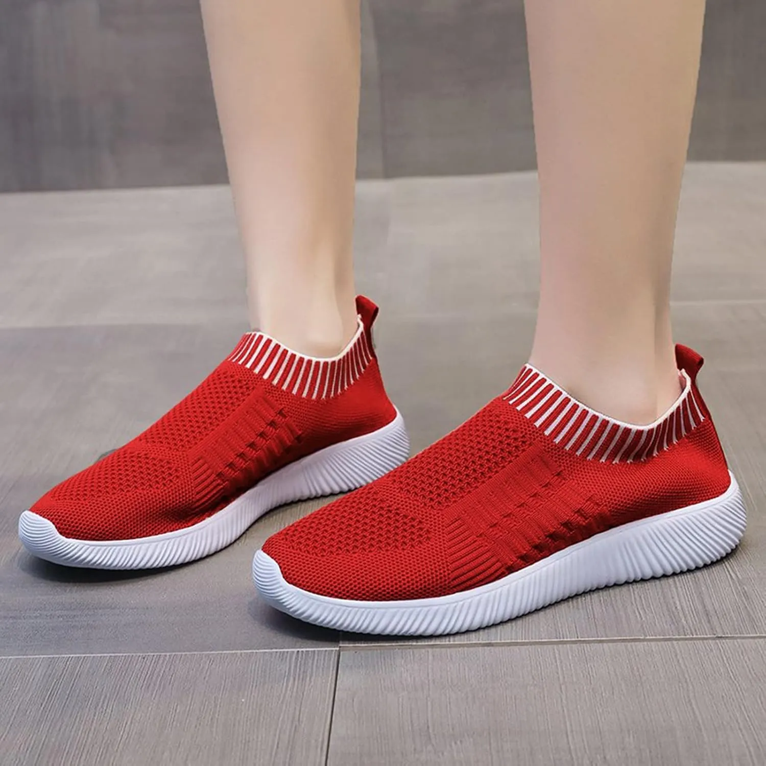 Women's Minimalist Shoes Knit Coral Sneakers Elastic Fly Woven Mesh Shoes Breathable Lightweight Workout Shoes
