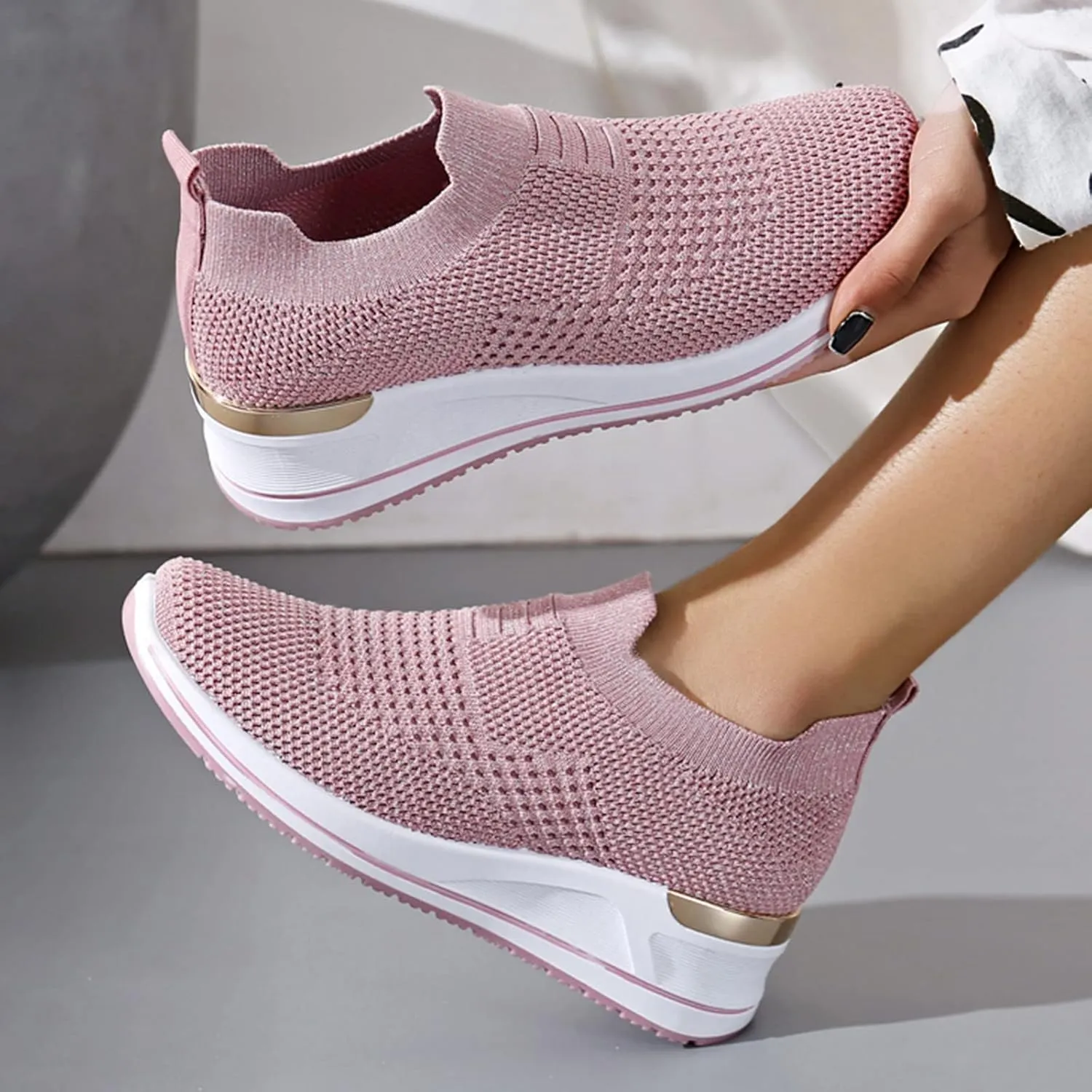 Women’s Walking Shoes Elastic Fly Woven Mesh Shoes Breathable Comfortable Wedge Shoes Arch Support Shoes